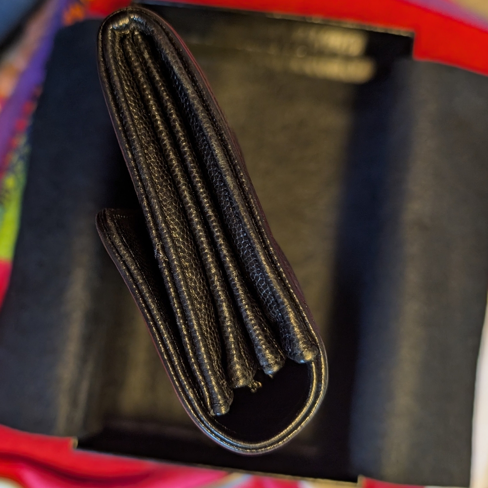 Chanel Black Quilted Wallet - Picture 7 of 15